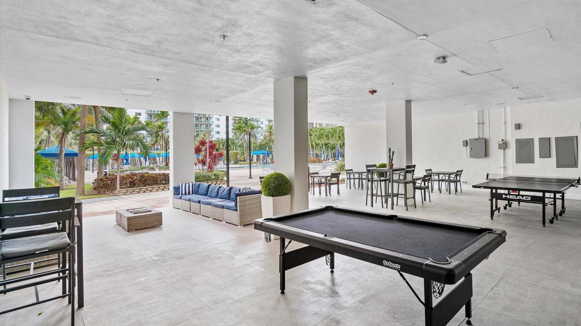 Cozy Ocean Views Condo With Pool & Tennis Court Sunny Isles Beach Exteriér fotografie