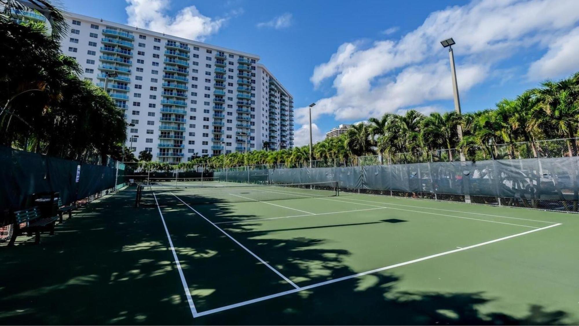 Cozy Ocean Views Condo With Pool & Tennis Court Sunny Isles Beach Exteriér fotografie